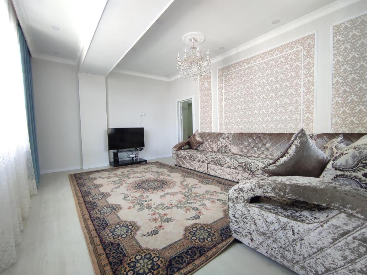 Prestigious Apartment In 비슈케크 외부 사진