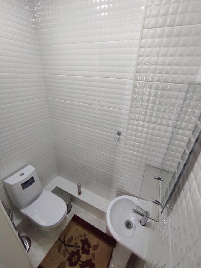 Prestigious Apartment In 비슈케크 외부 사진
